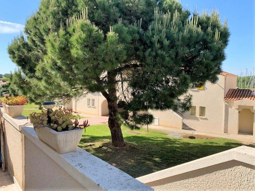 Meschers Sur Gironde - Appartement - Residence Sur Le Port Avec Balcon Bagian luar foto